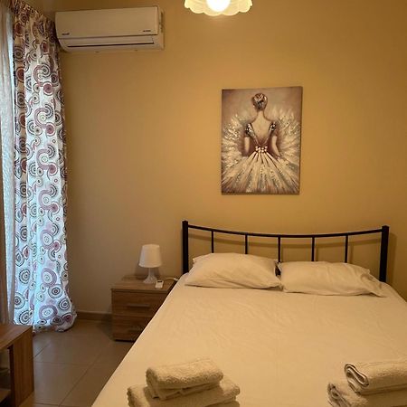E & F Sea View Flat Apartment Nea Peramos  Luaran gambar