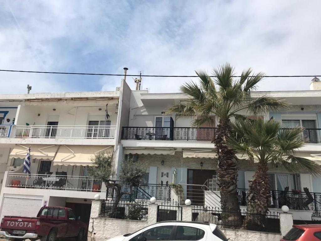 E & F Sea View Flat Apartment Nea Peramos  Luaran gambar